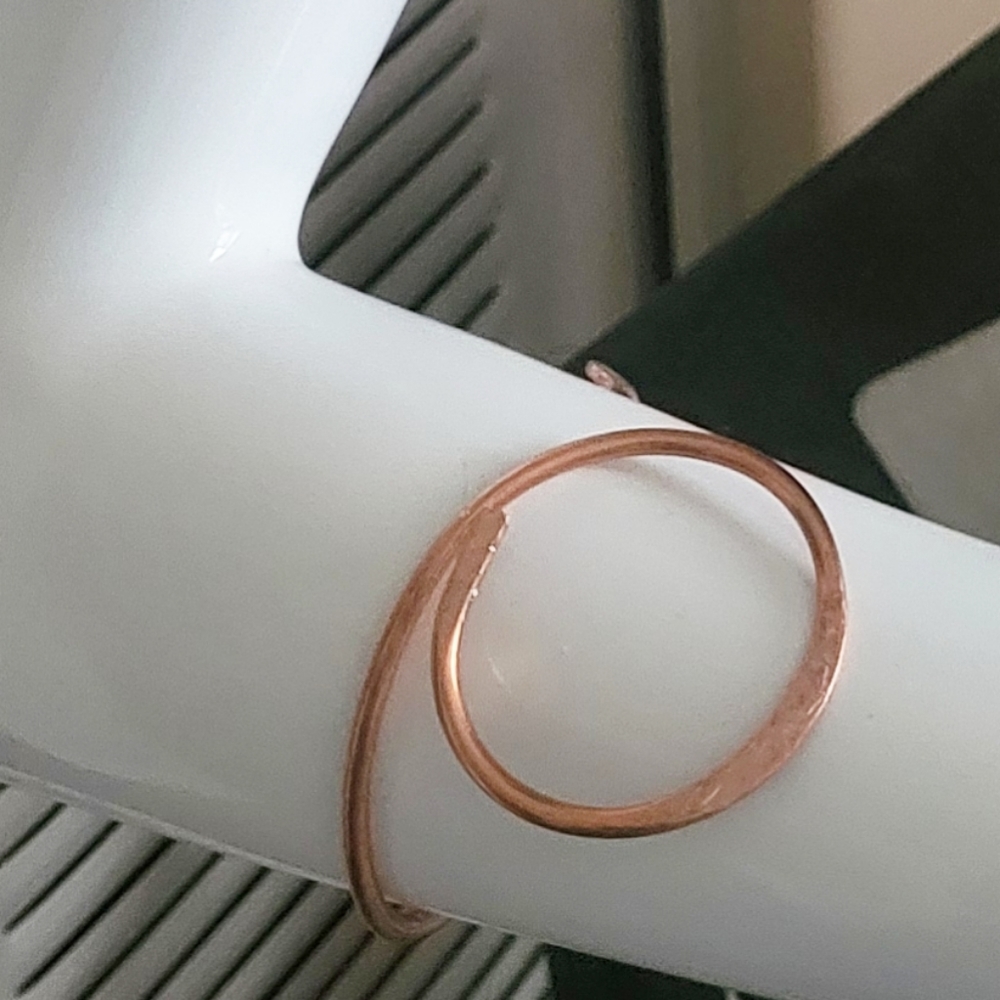 Lower arm copper bracelet, healing properties